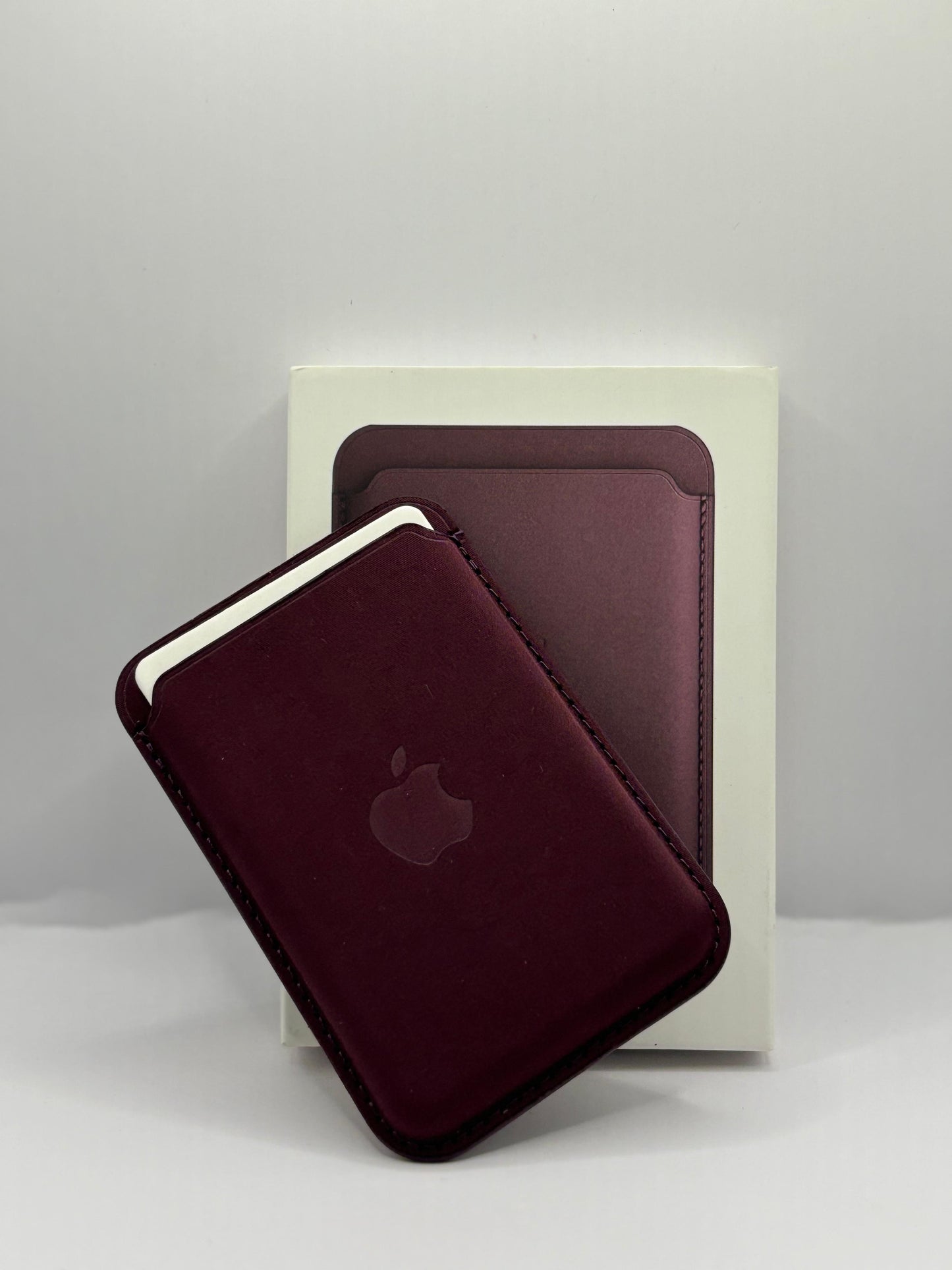 Tarjetero de Seda FineWooven MagSafe