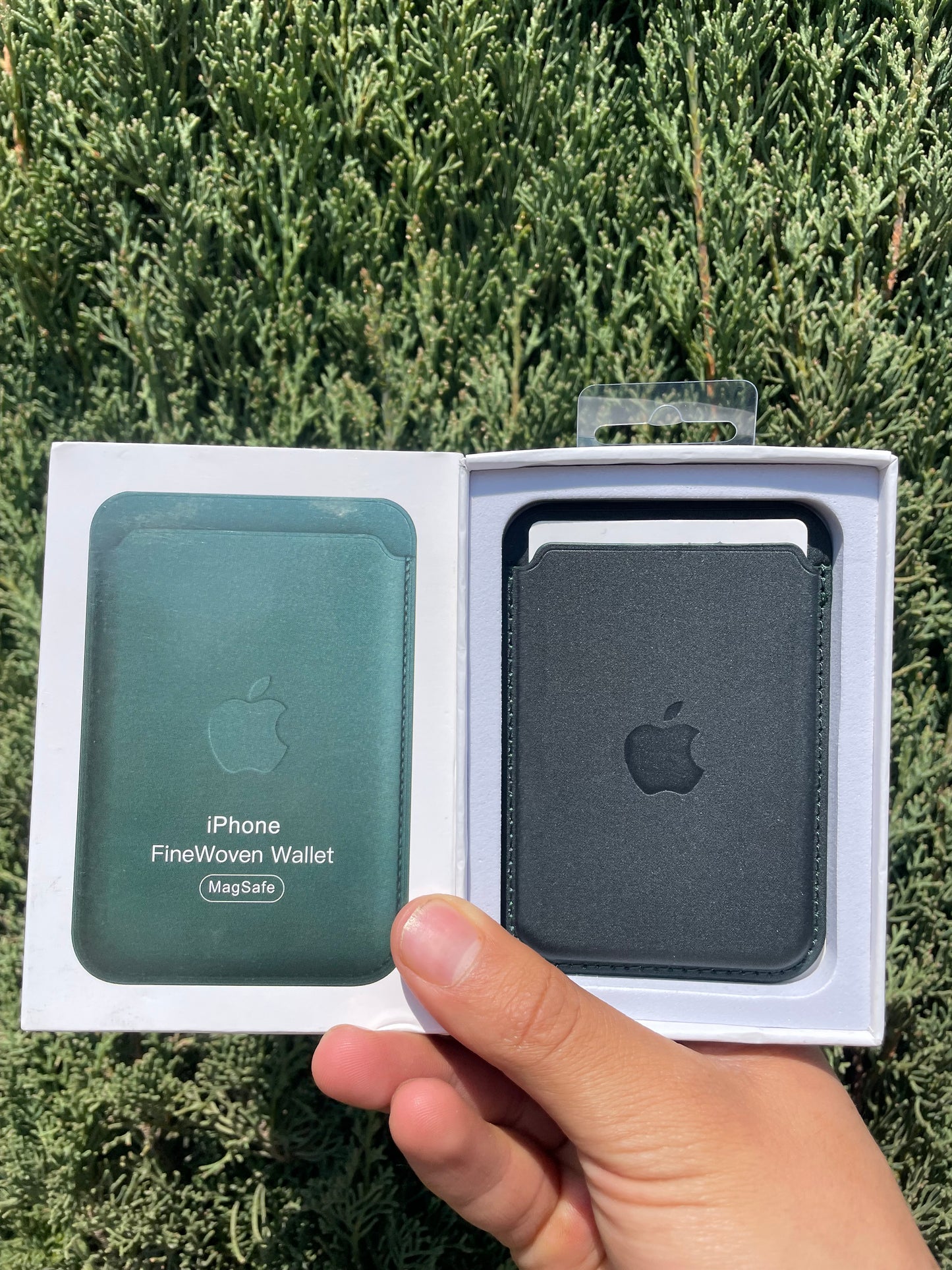 Promoción 4. Funda MagSafe Transparente/Seda Finewooven/Batería portátil MagSafe